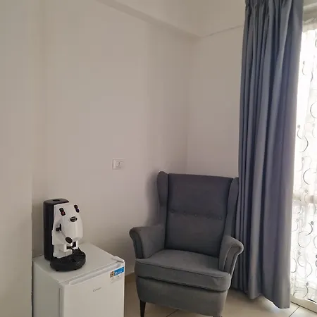 Enjoy Ruins And Church بومبيي