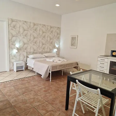 Enjoy Ruins And Church بومبيي