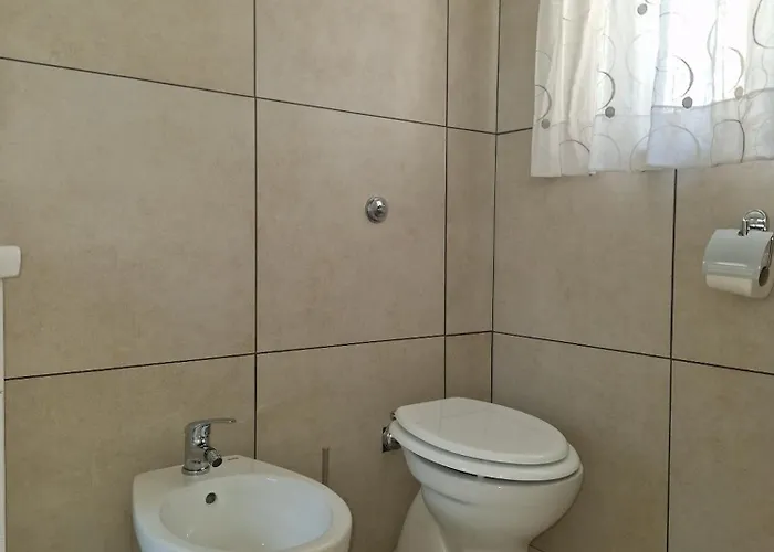 Enjoy Ruins And Church Дерев'яний котедж *