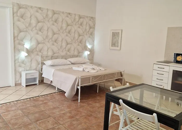 Enjoy Ruins And Church Pompeji